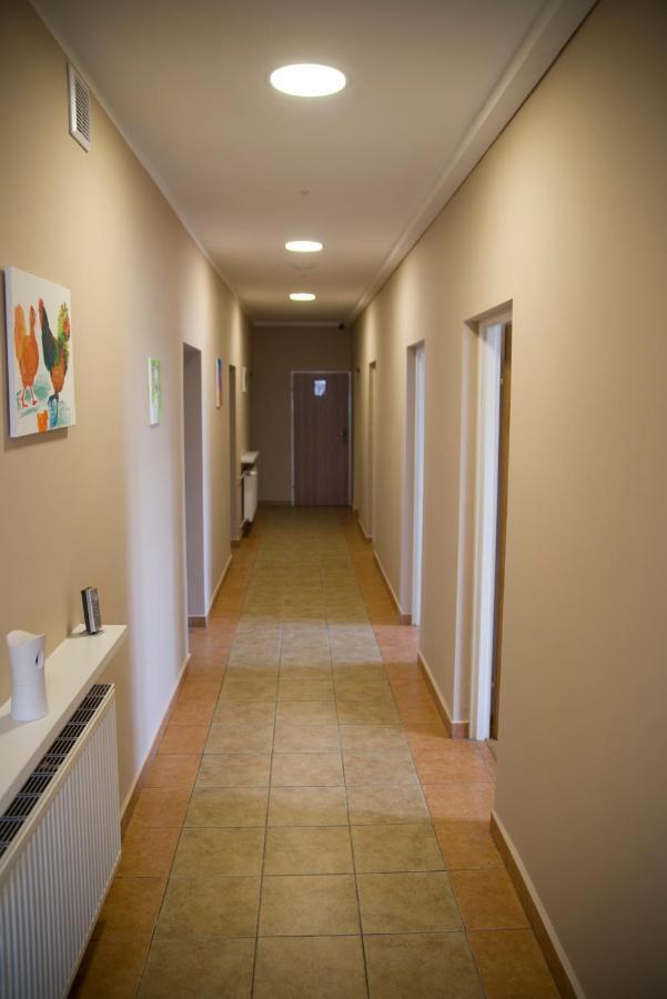 Pod Kogucikiem Aparthotel Krzyzanowice ภายนอก รูปภาพ