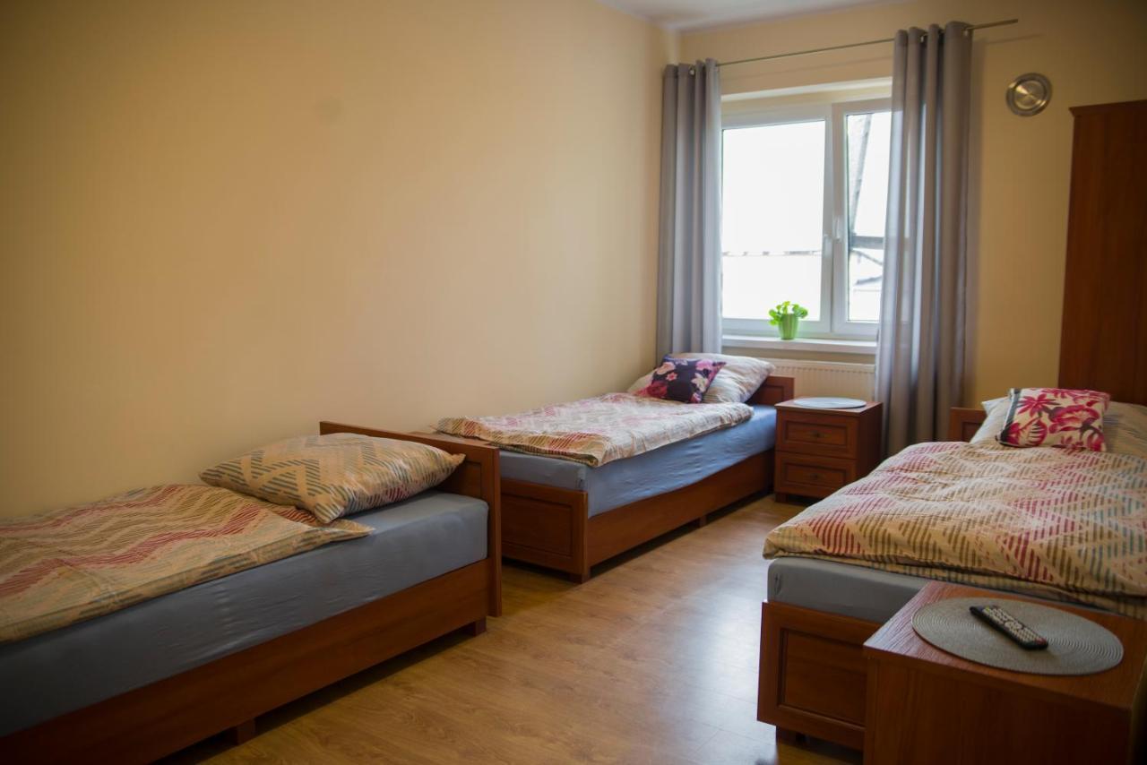 Pod Kogucikiem Aparthotel Krzyzanowice ภายนอก รูปภาพ